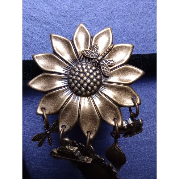 Antiqued Bronze tone Sunflower Gardener Dangles Brooch Pin - Picture 4 of 9